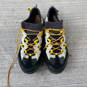 Merrill continuum waterpro sport yellow and gray mens 11